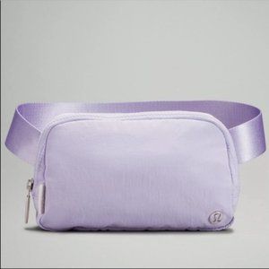 Lululemon Everywhere Belt Bag | Lavender Fog | Extended Strap